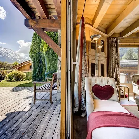 Michka - 500m Flegere Cheminee Jardin Vue 180 *